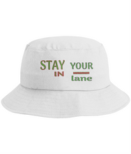 Cargar imagen en el visor de la galería, STAY IN YOUR lane 01-01 Sombrero de cubo de sarga de algodón bordado unisex de diseñador (6 colores) 

