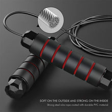 Charger l&#39;image dans la galerie, Tangle Free Rapid Speed Cable Jump Rope with Ball Bearings
