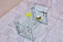 Carica l&#39;immagine nel visualizzatore di Gallery, Transparent Tempered Glass Coffee Table
