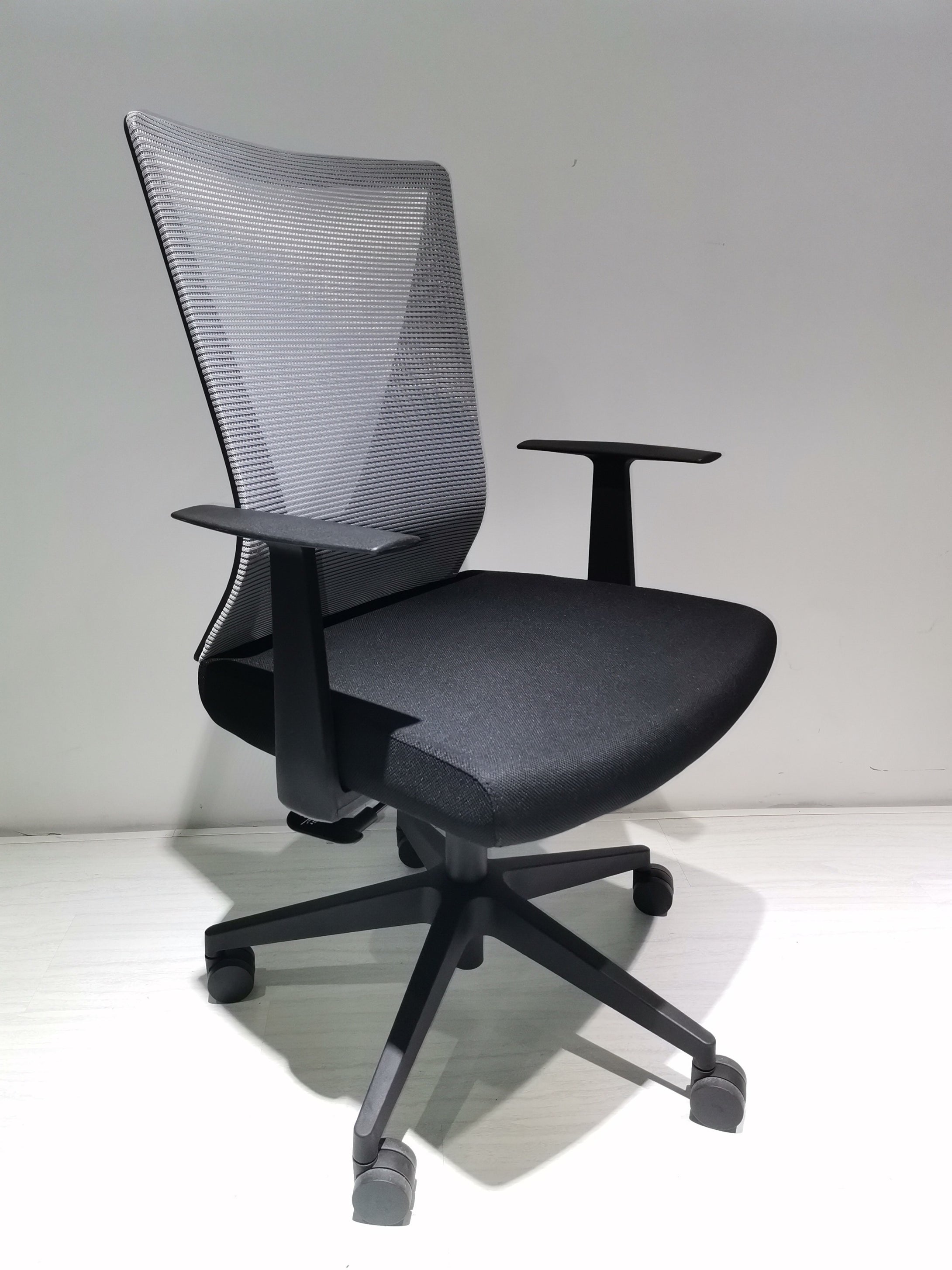 Nylon Base Cox Office Chair with Fixed Armrest