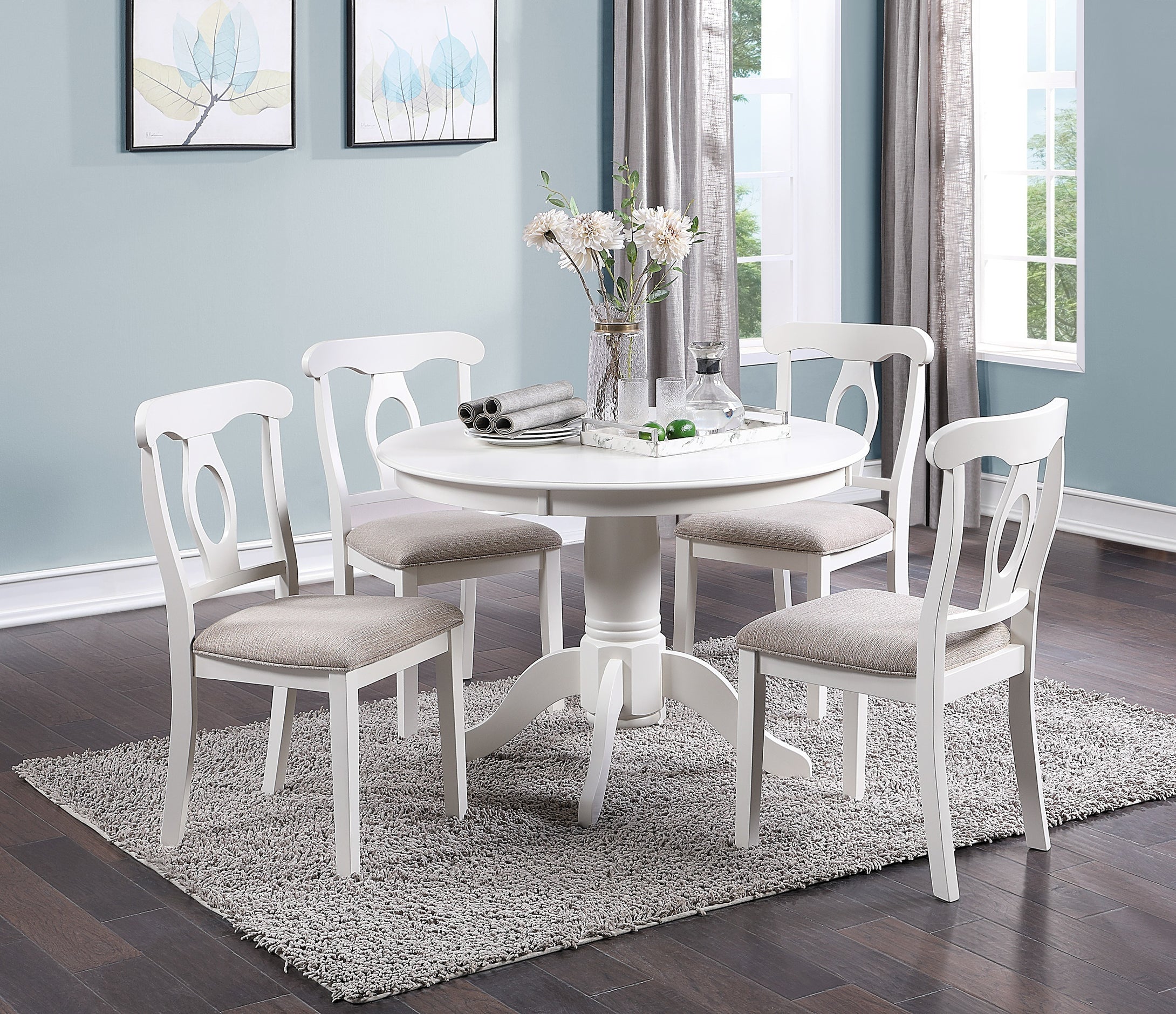 Classic Design Round Dining Room Table Set